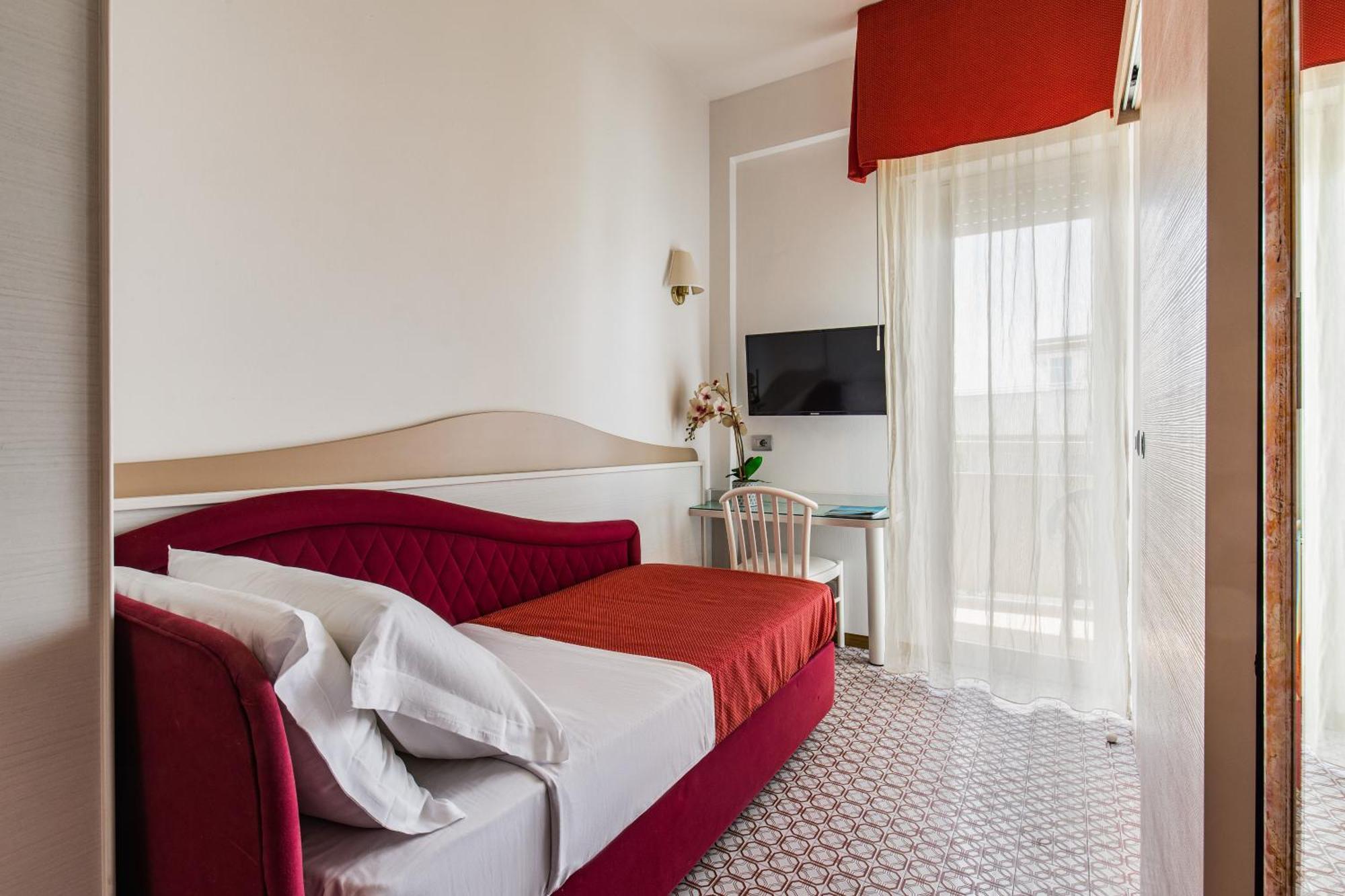 Hotel Caravelle Cesenatico Εξωτερικό φωτογραφία