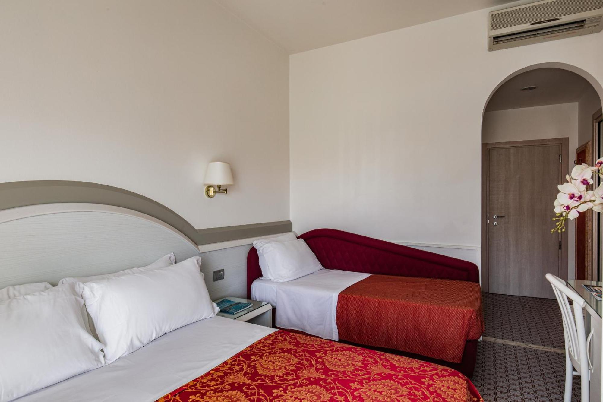 Hotel Caravelle Cesenatico Εξωτερικό φωτογραφία
